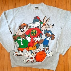 Vintage 90s Bugs Bunny Basketball Crewneck